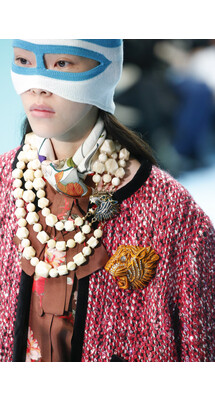 Details Gucci Fall 2018 Ready-to-Wear , Детали коллекции Гуччи осень зима 2018 , Fashion show , неделя моды в Милане , MFW , Mainstyles
